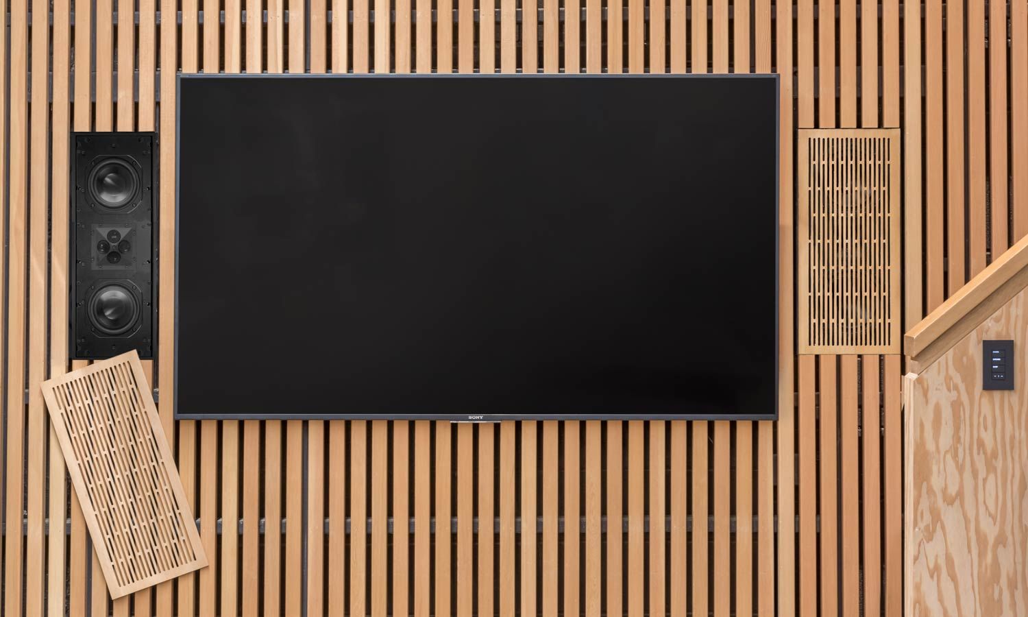 James Loudspeaker, Speakers, Dark